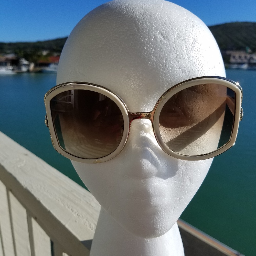 Salvatore Ferragamo Ladies White Buckle Sunglasses